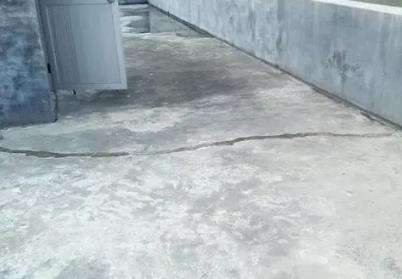 涞源楼顶漏水维修公司分享下如何解决卫生间隐蔽部位漏水的问题?